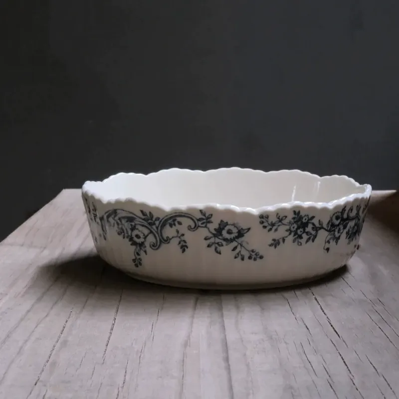 Stoneware Baking Dish with Floral Edge tableware view 11