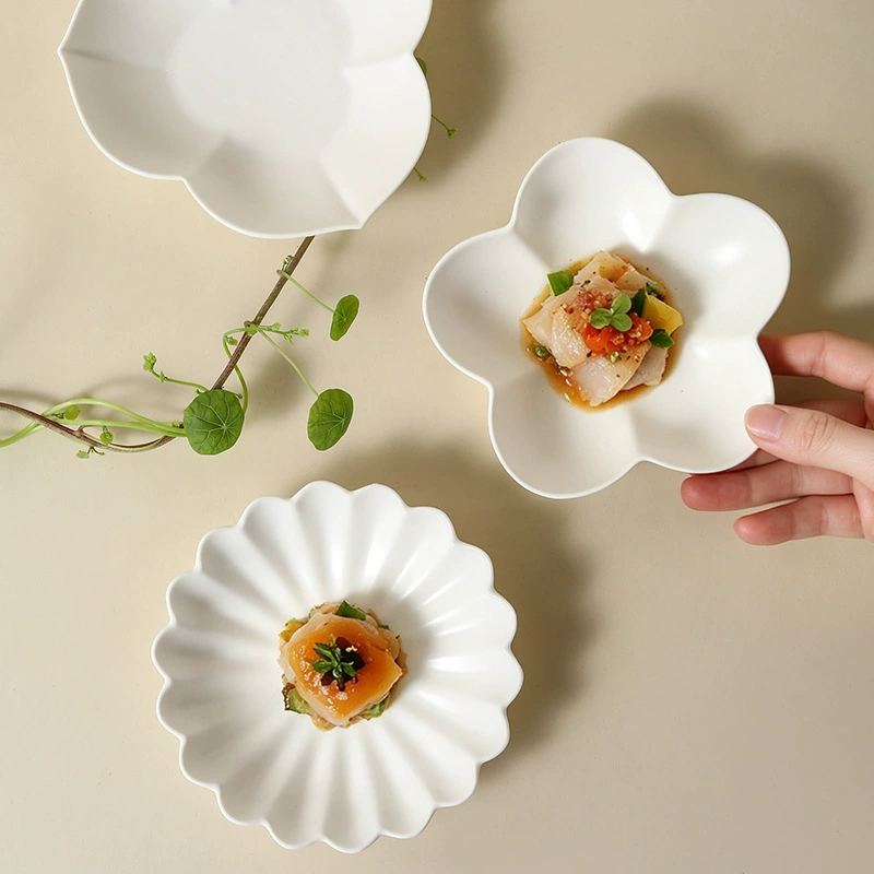 Assiette fleur en porcelaine tableware view 3