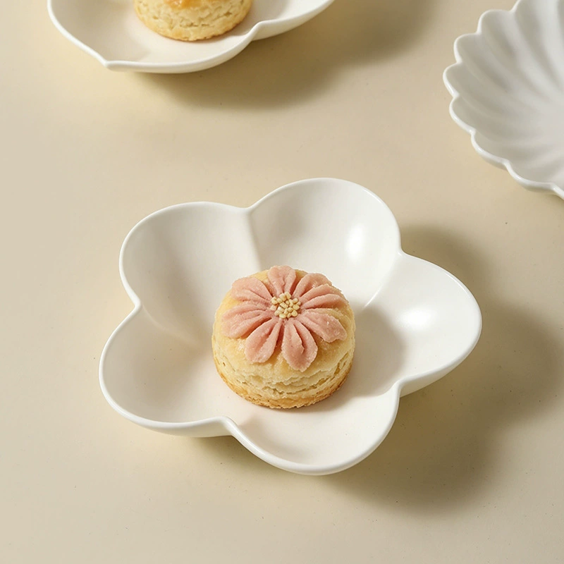 Assiette fleur en porcelaine tableware view 4