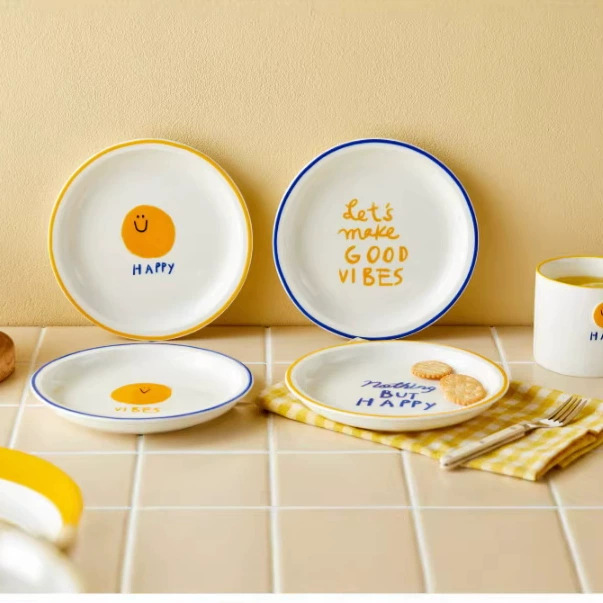 Porcelain Smiley Face Plate tableware view 3