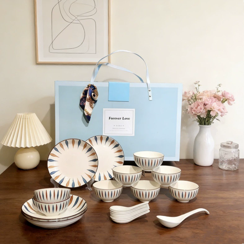 Porcelain Dinnerware Set tableware view 4