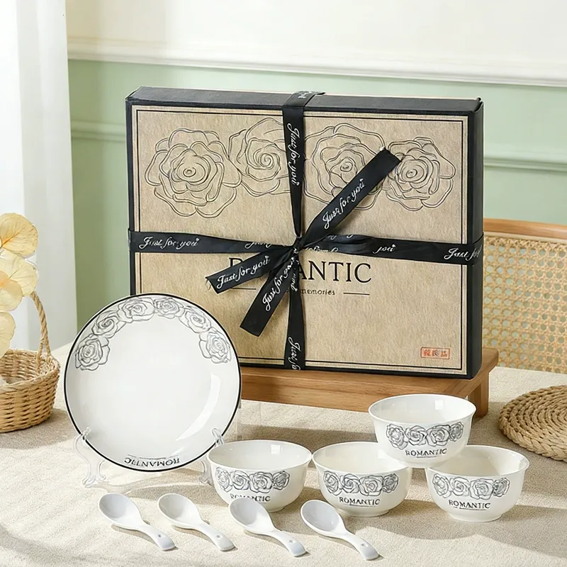 Porcelain Dinnerware Set tableware view 12