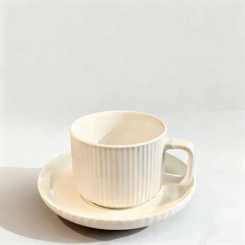كوب قهوة سيراميك مع صحن tableware view 3