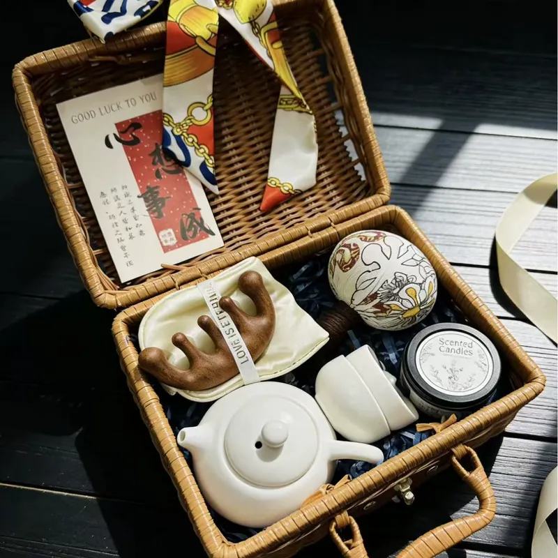 Wicker Basket Tea Gift Set tableware view 4