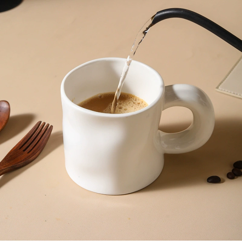 도자기 머그컵 손잡이 포함 tableware view 3