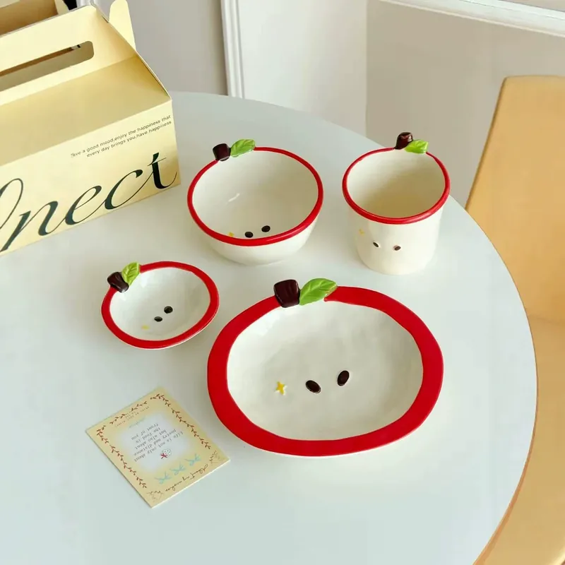 Assiette pomme en porcelaine tableware view 4