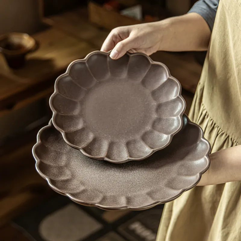 طبق سيراميك ياباني بحافة زهرية tableware view 3
