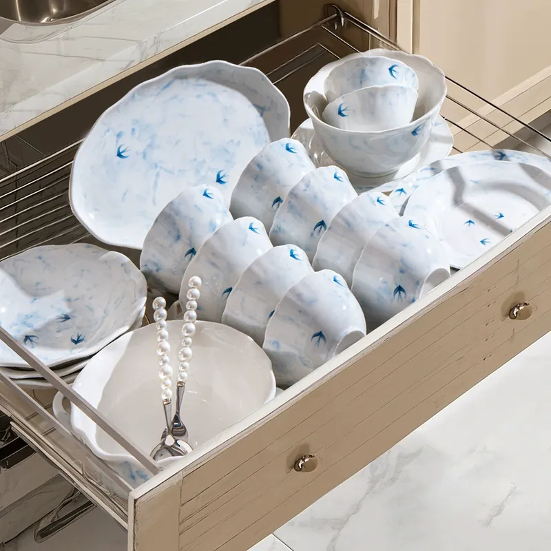 Porcelain Dinnerware Set