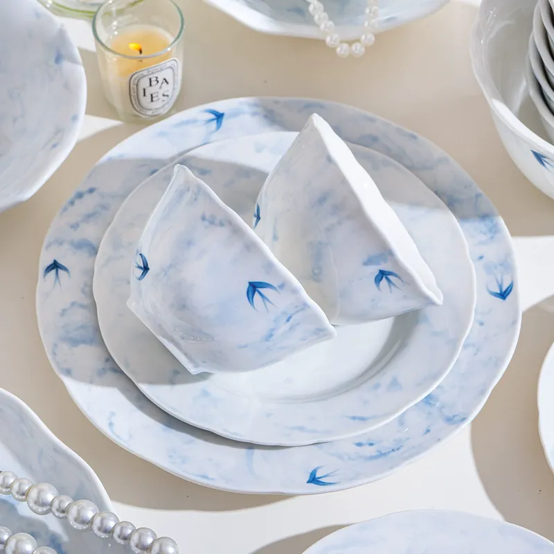 Porcelain Dinnerware Set