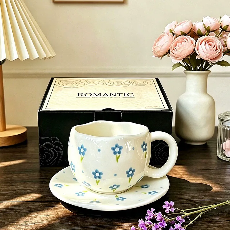 불규칙한 세라믹 커피컵 앤 소서 세트 tableware view 9