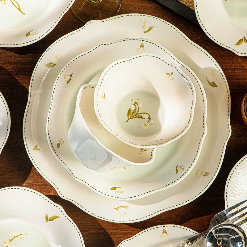 Porcelain Dinnerware Set