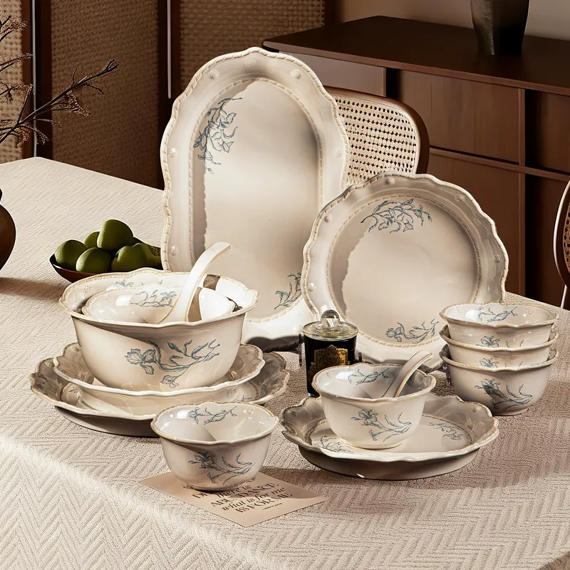 Porcelain Dinnerware Set