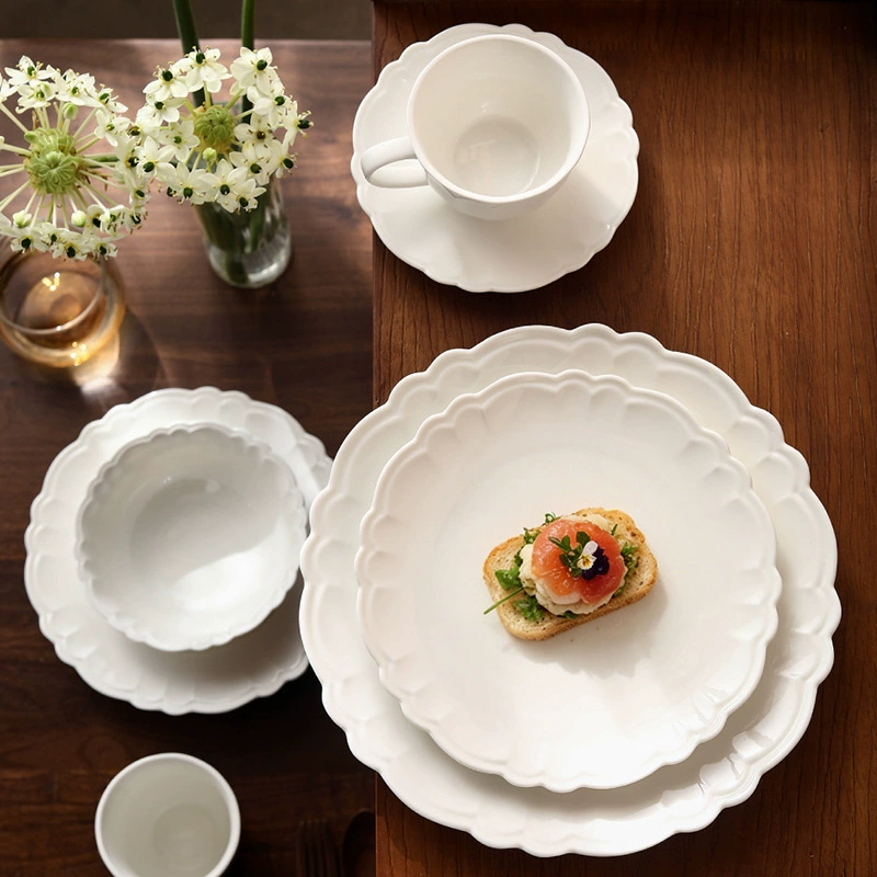 Juego de vajilla de porcelana con taza de café tableware view 2