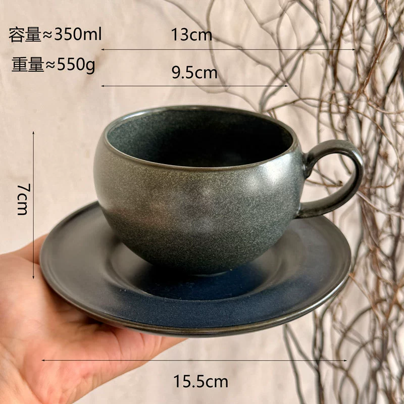 달걀형 도자기 커피 컵과 소서 세트 tableware view 6