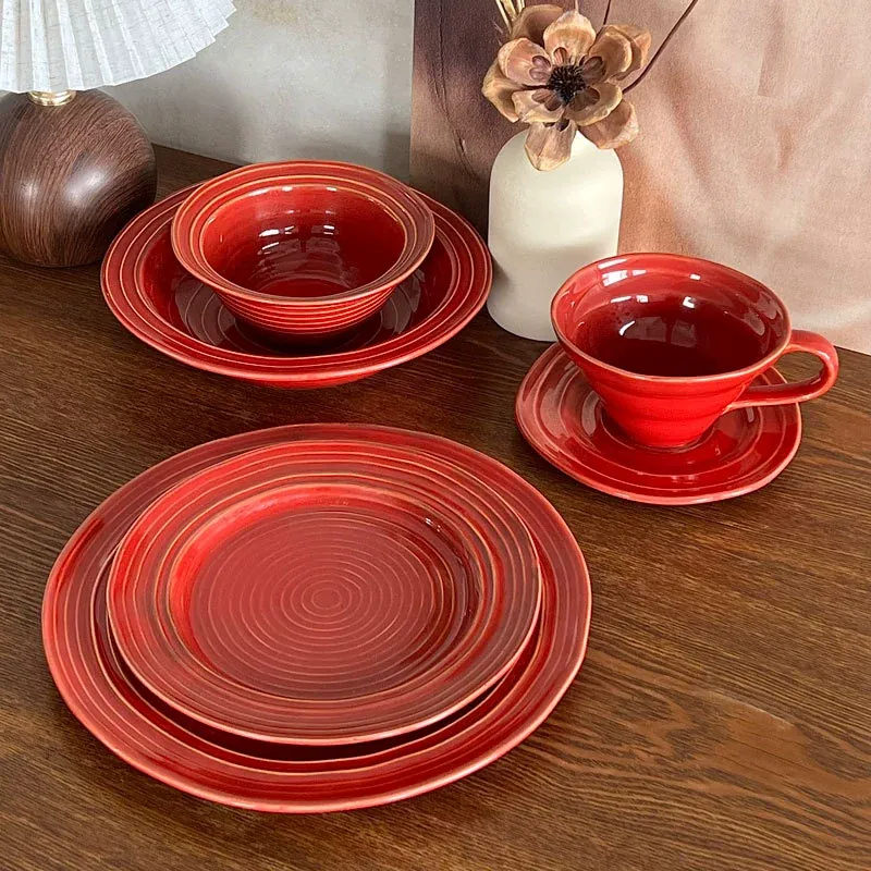 Juego de vajilla de cerámica esmalte rojo tableware view 4