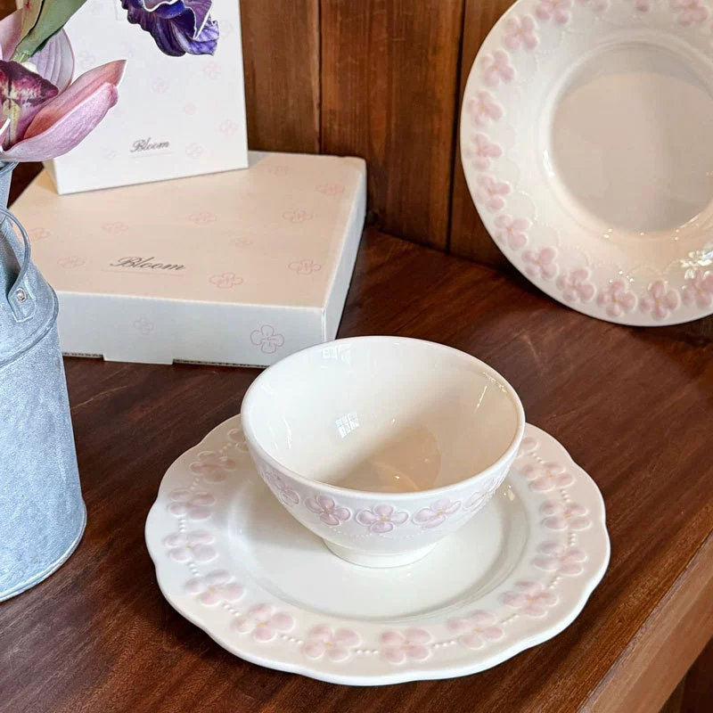 Service d'assiettes en céramique fleur de cerisier embossée tableware view 4