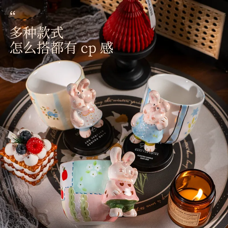 Mug en porcelaine peint à la main tableware view 3