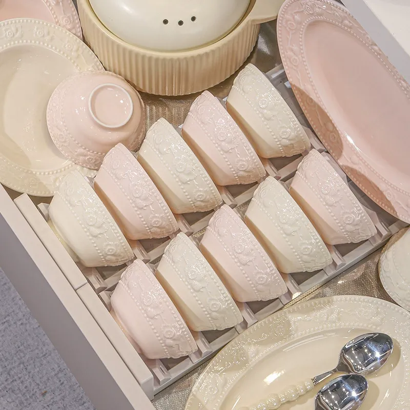 Embossed Ceramic Dinnerware Set tableware view 5