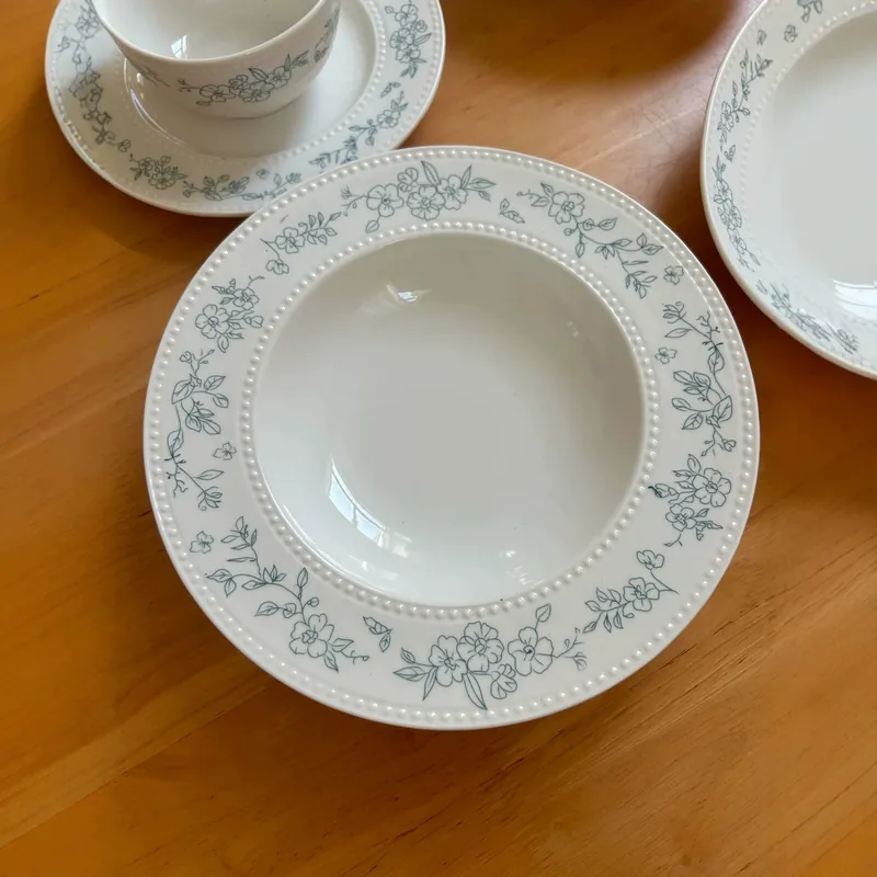Французский обеденный набор из керамики с цветочным тиснением tableware