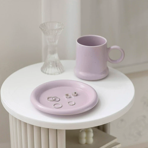 Ensemble mug et soucoupe en céramique tableware view 2