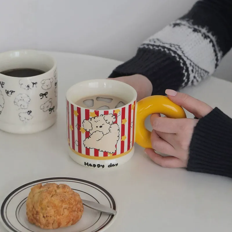 Mug en céramique avec anse cartoon tableware view 4