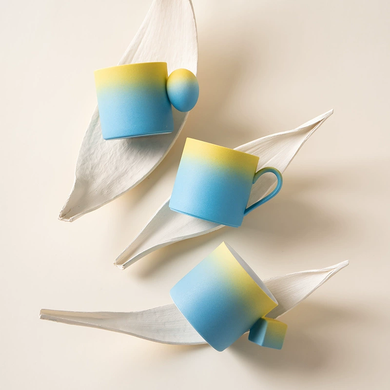 Juego de taza de café y platillo degradado amarillo y azul tableware view 2