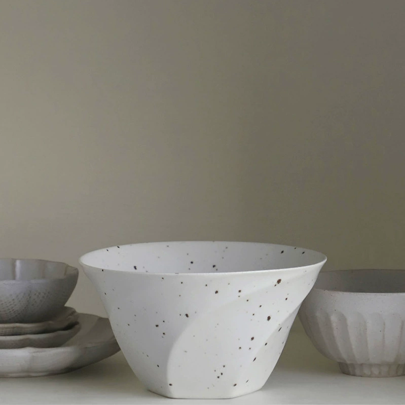 Korean Irregular Ceramic Noodle Bowl tableware view 3
