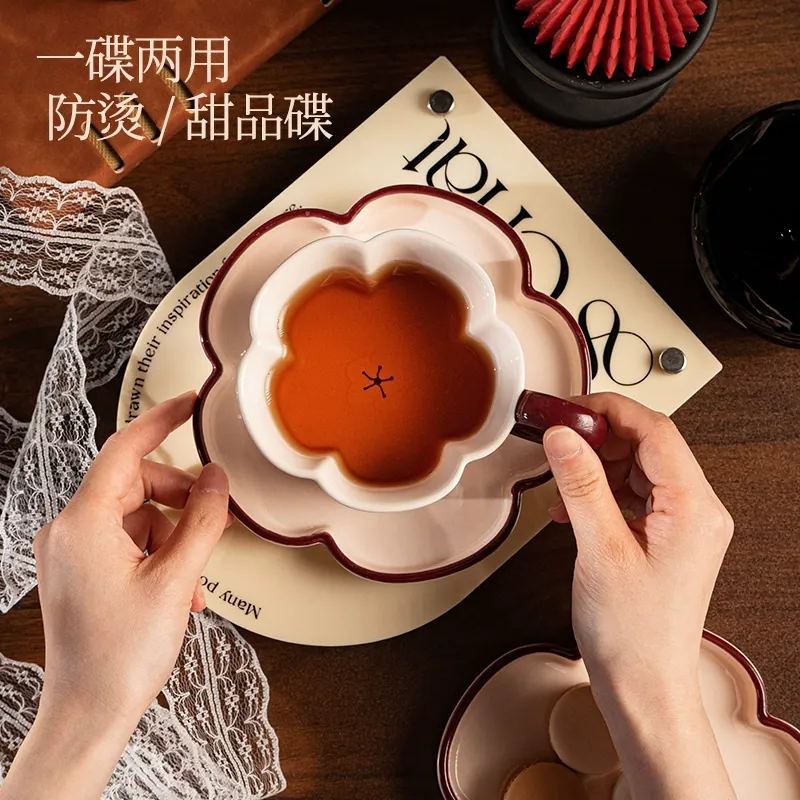 Tasse à café et soucoupe en céramique avec motif pêche tableware view 4