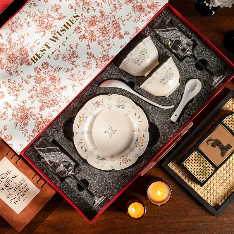 Porcelain Dinnerware Set with Floral Pattern