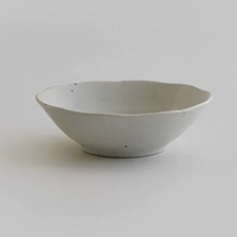 Набор керамических миски и тарелки неправильной формы с крапинками tableware view 9
