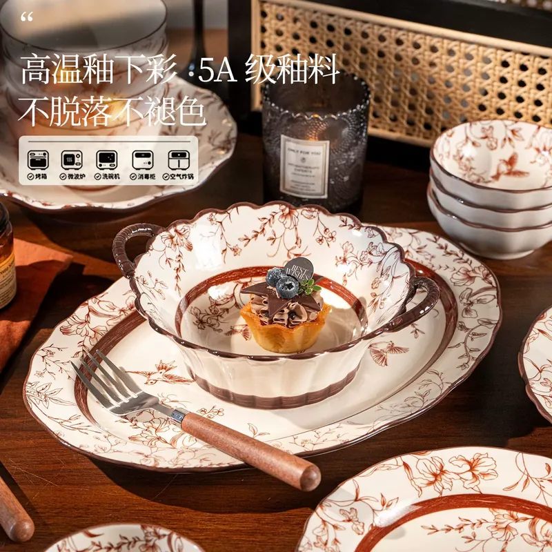 Service de vaisselle en porcelaine avec motif hirondelle tableware view 2