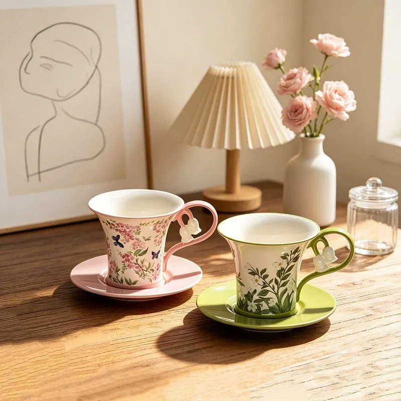 은방울꽃 디자인 세라믹 머그 tableware view 2
