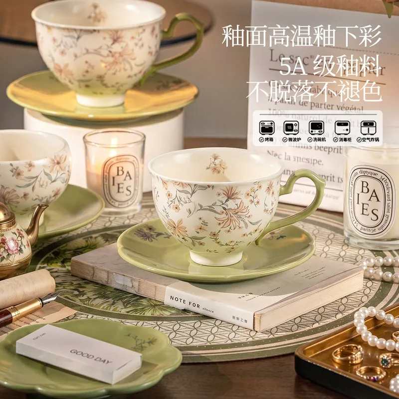 Juego de taza de café y platillo de cerámica tableware view 2