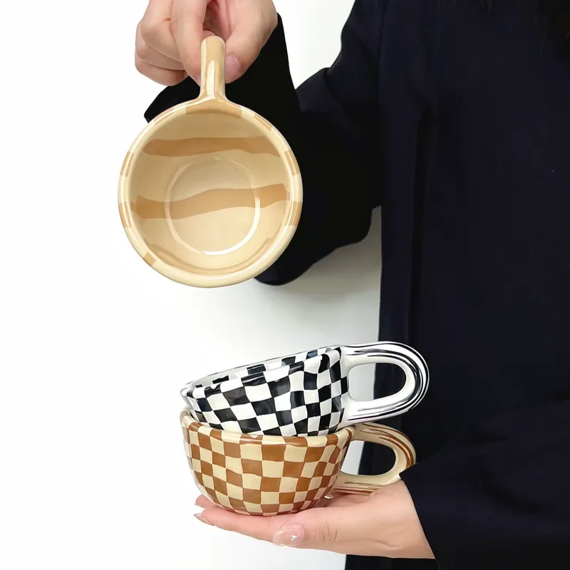 チェッカー柄陶器コーヒーマグ tableware view 4