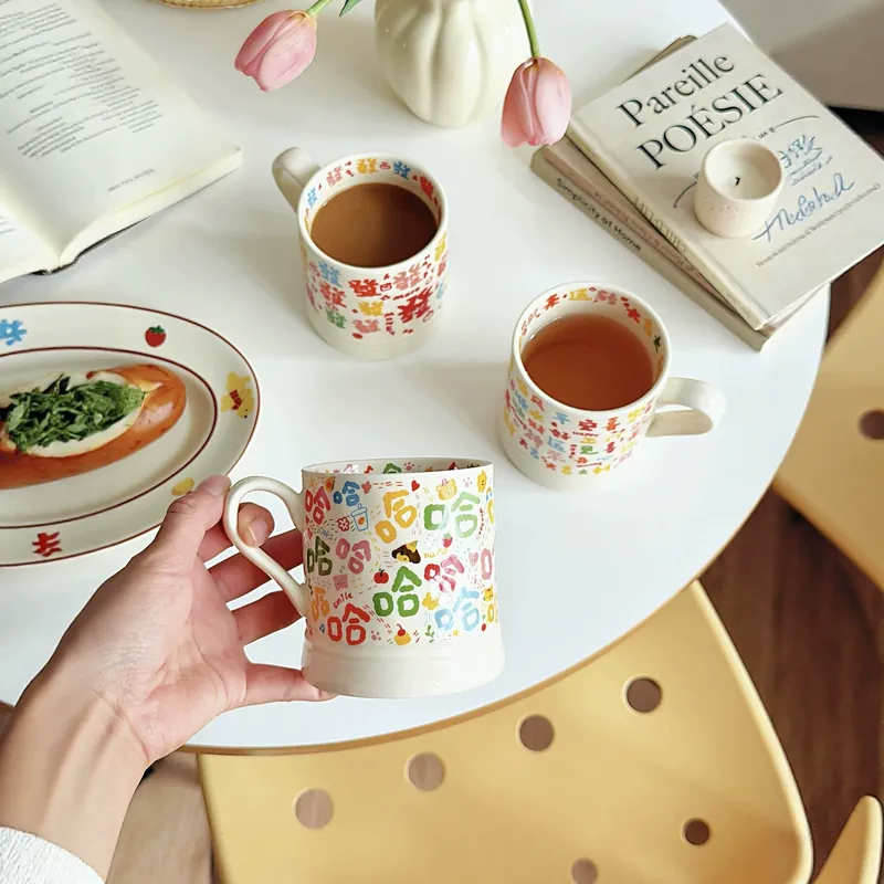 Tasse chat porte-bonheur tableware view 2