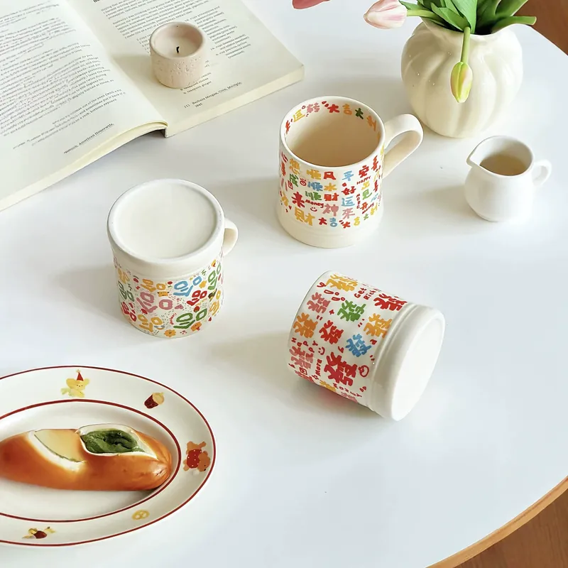 Tasse chat porte-bonheur tableware view 4