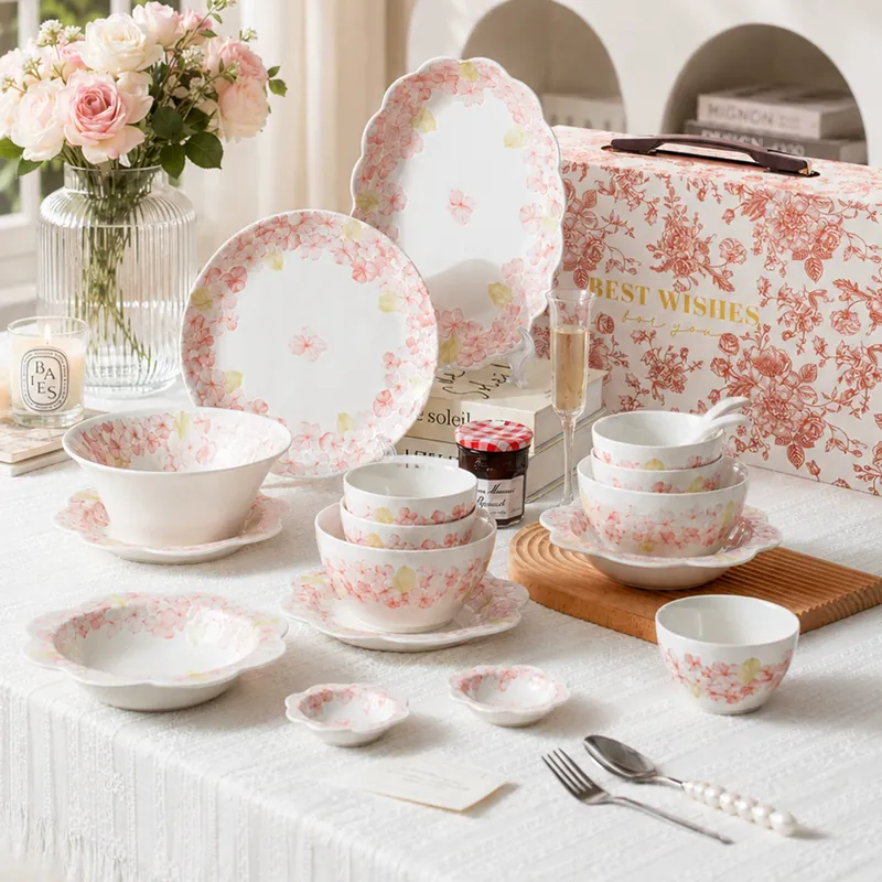 Service de vaisselle en porcelaine avec motif fée des fleurs tableware
