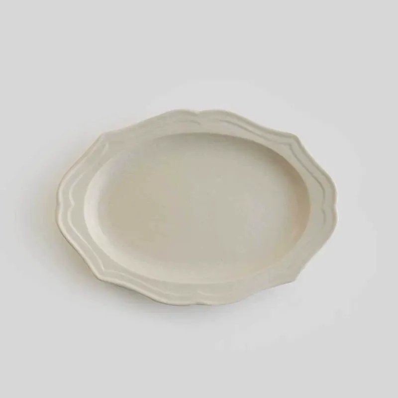 Овальная керамическая тарелка матово-белая tableware view 5