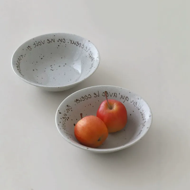 وعاء سيراميك غير منتظم بحرف tableware view 4