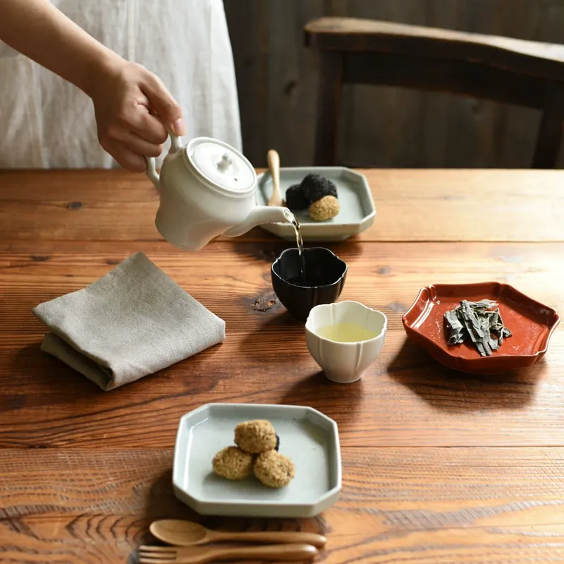 Vintage Ceramic Teapot tableware view 2