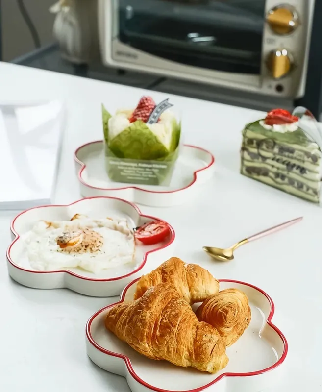 Ceramic Cake Plate tableware view 3