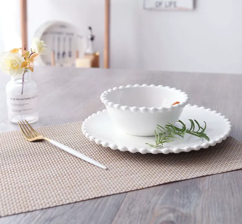 세라믹 케이크 접시와 볼 세트 tableware view 2