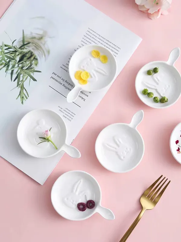 エンボス陶器取っ手付きソース皿 tableware view 2