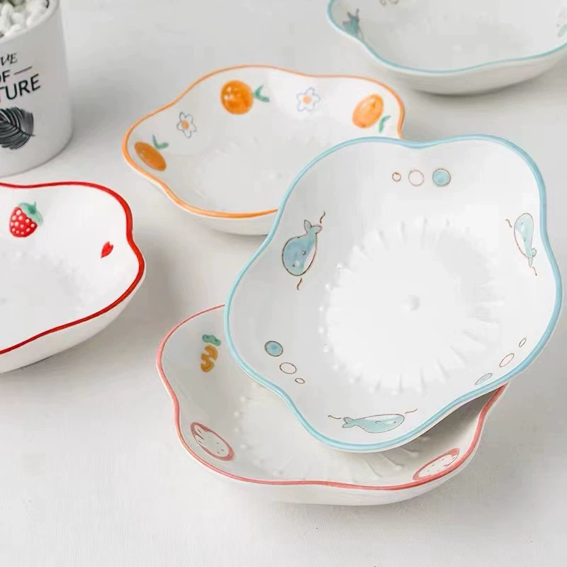 Assiette fleur en céramique peinte à la main tableware view 2