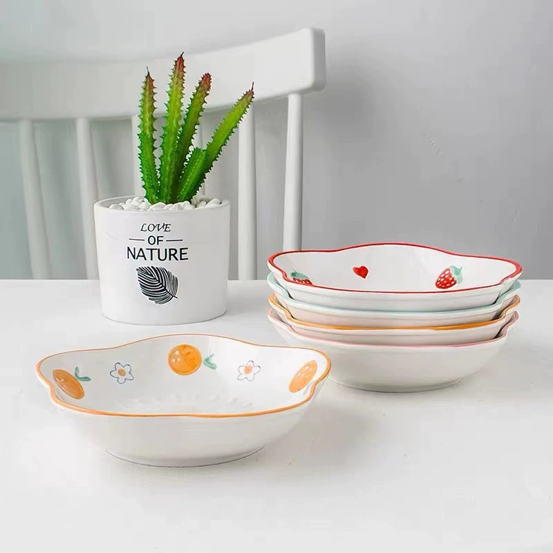 Assiette fleur en céramique peinte à la main tableware view 3