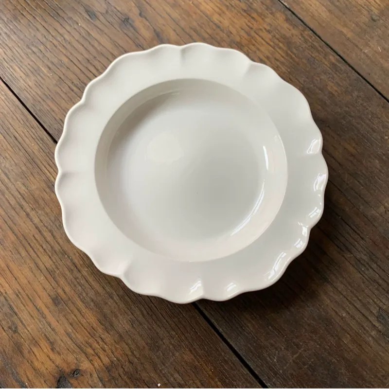 Керамическая десертная тарелка кружево tableware view 4