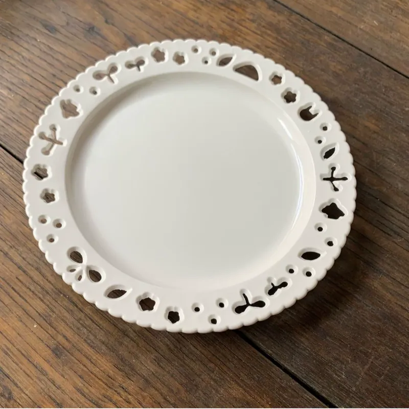 Openwork Ceramic Cake Plate tableware view 4