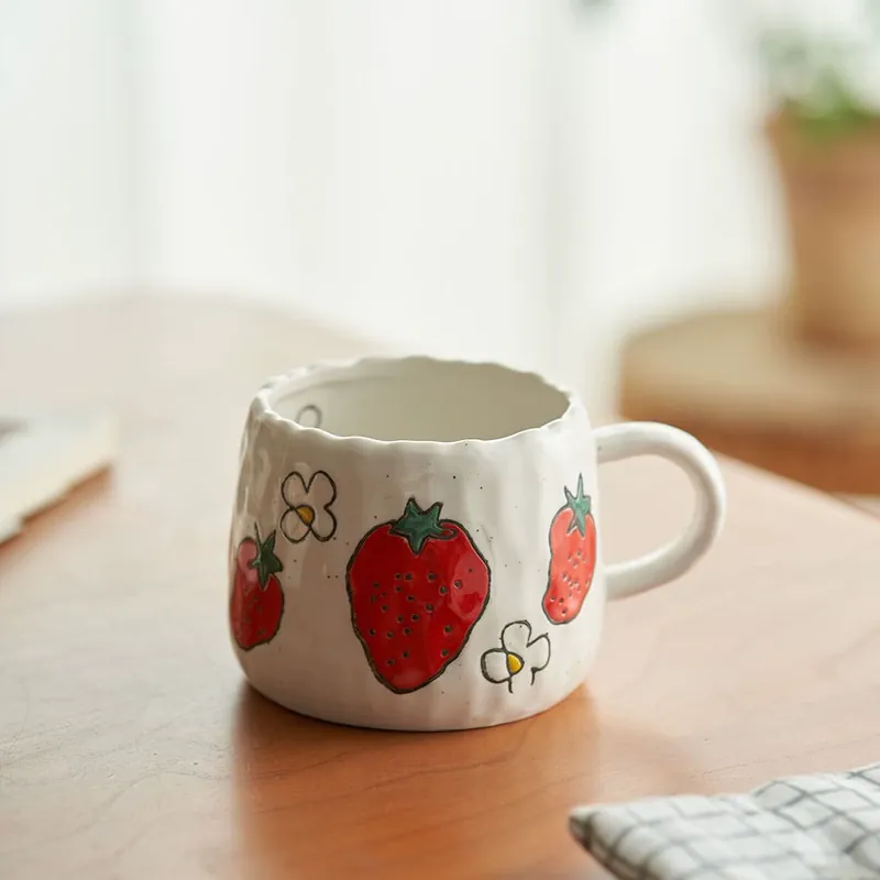 Juego de taza y platillo pintado a mano tableware view 4