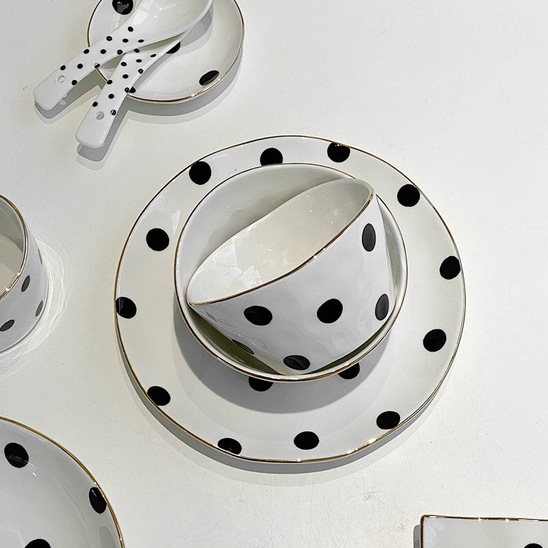 Polka Dot Ceramic Dinnerware Set tableware view 3