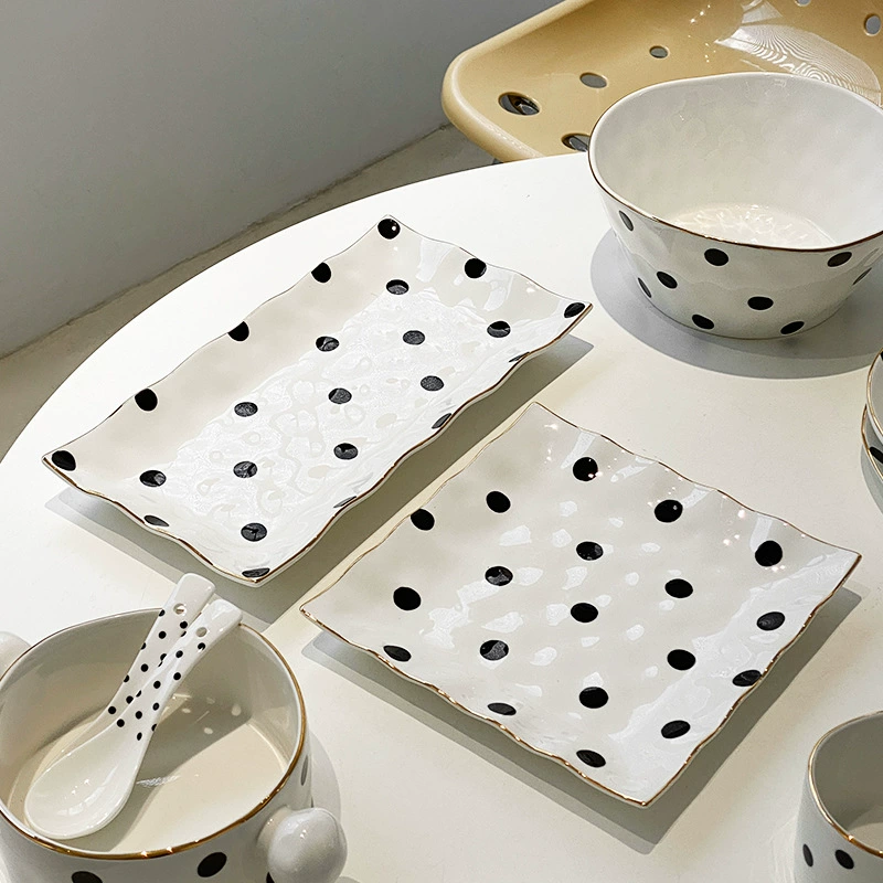 Polka Dot Ceramic Dinnerware Set tableware view 4